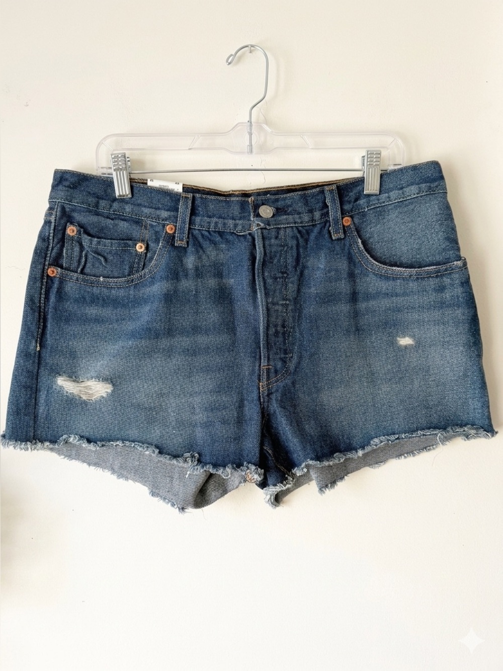 Levi’s 501 Premium Distressed Button Fly Raw Hem Denim Shorts Size 32 NWT